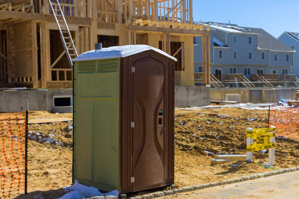 Portable Toilet Options We Offer in Roosevelt, NY